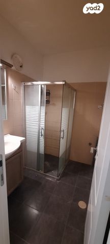 דירת גן, לב העיר, בת ים