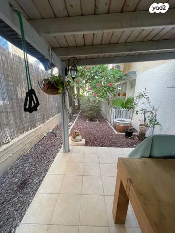 דירת גן, גולדה מאיר, טבריה