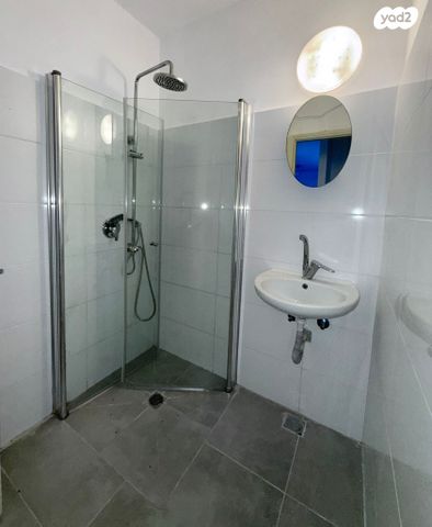 דירת גן, משעול הסביונים, המיסדים, כרמיאל