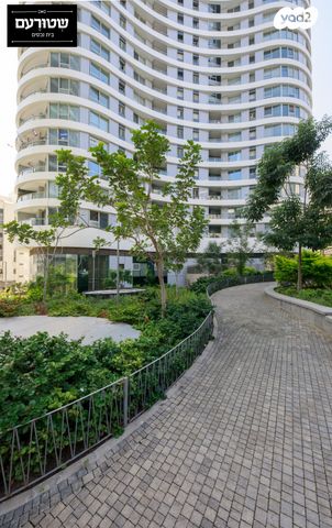 דירה, גרציאני יצחק, גני שרונה, קרית הממשלה, תל אביב יפו