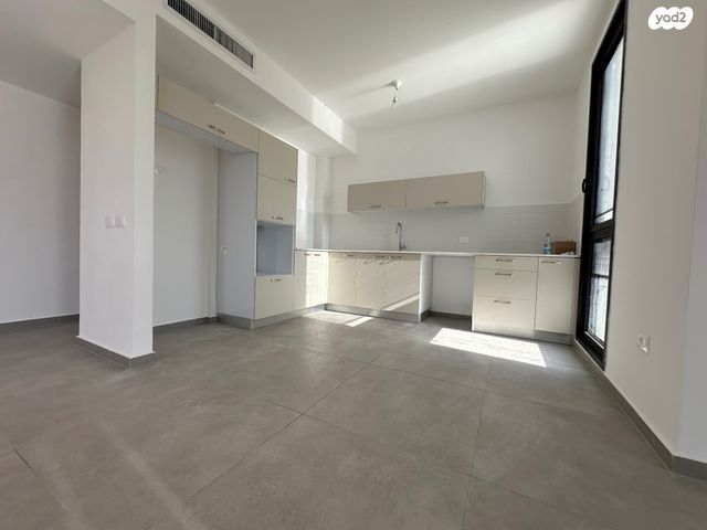 דירה, בני אמדורסקי, נווה זמר, רעננה