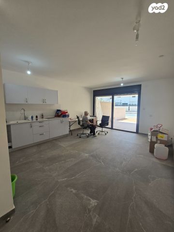 דירת גן, שדרות ארזים, סביוני ים, קרית ים