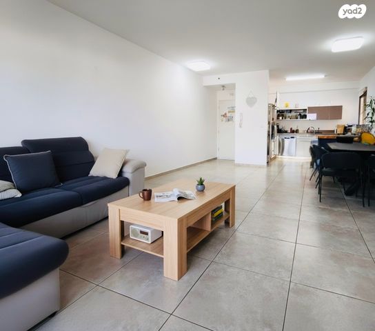 דירה, ברוריה בת תרדיון, נווה גן, פתח תקווה