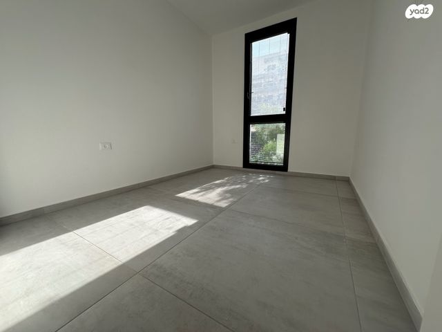 דירת גן, בני אמדורסקי, נווה זמר, רעננה