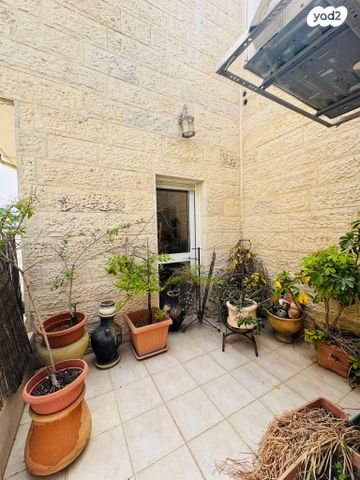 גג/ פנטהאוז, מרה, בית הכרם, רמת בית הכרם, ירושלים