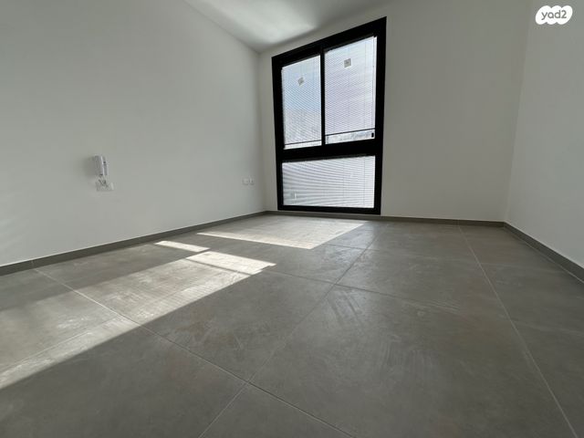 דירה, בני אמדורסקי, נווה זמר, רעננה