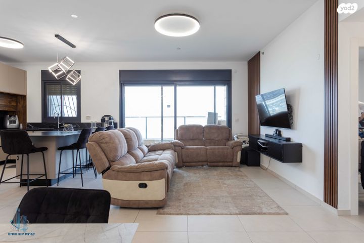 דירה, חצרות המושבה, רחובות