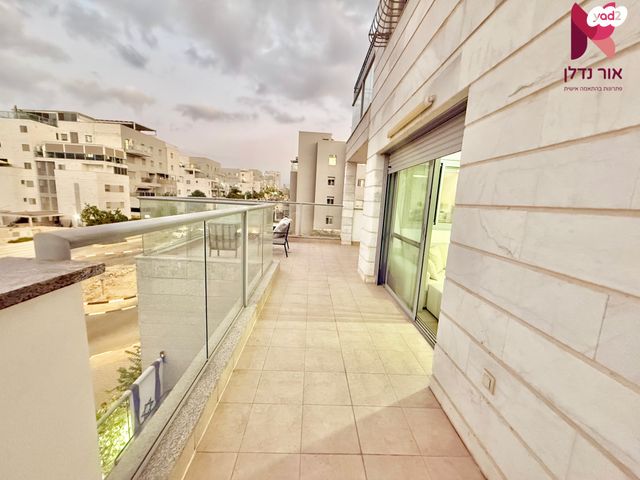 דירה, אליהו הנביא, פסגות אפק, ראש העין