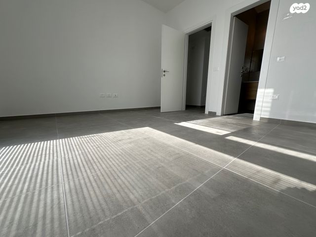 דירה, בני אמדורסקי, נווה זמר, רעננה