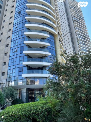 דירה, יצחק שדה 6, דרום מערב ותיק, בת ים