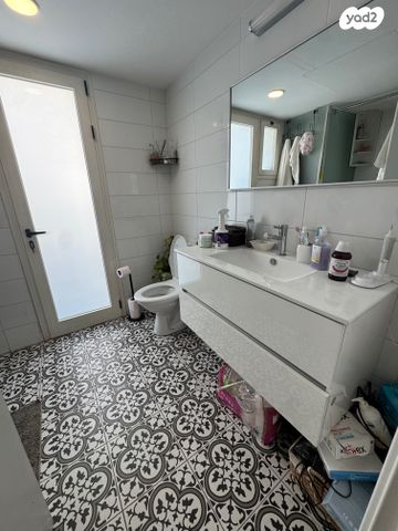 דירה, נחלת בנימין, פלורנטין, תל אביב יפו