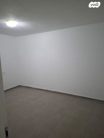 מרתף/ פרטר, רמת אפרים, נתניה