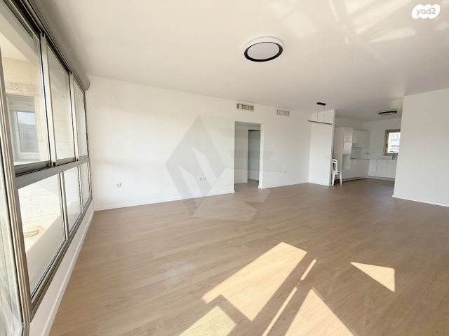 אזורי חן, גימל החדשה