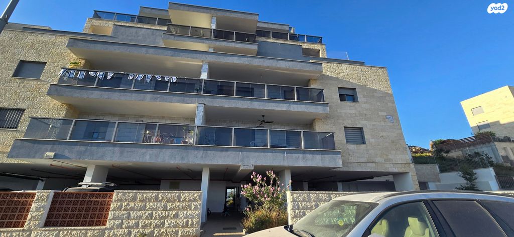 דירה, אביב, רמת נבון . הר כרמי, כרמיאל