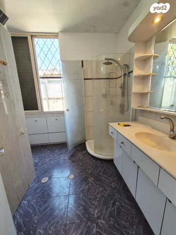 דירה, חיים וייצמן, מרכז, קרית עבודה, חולון