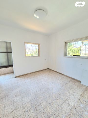 דירה, חיים וייצמן, מרכז, קרית עבודה, חולון