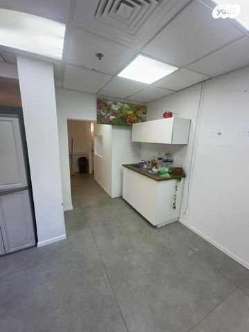 משרדים, הנביאים 8, חיפה