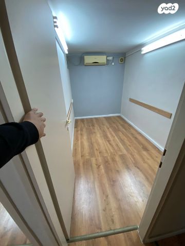 חנויות/ שטח מסחרי, כפר סבא