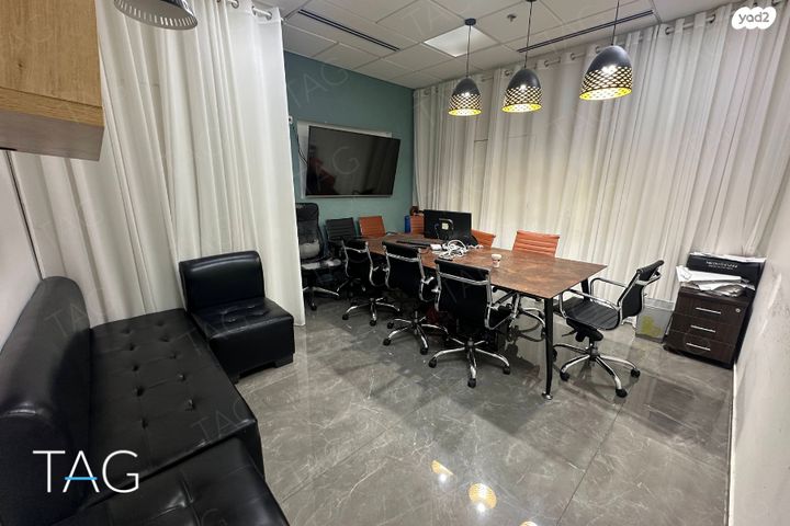 משרדים, דרך מנחם בגין 144, תל אביב יפו