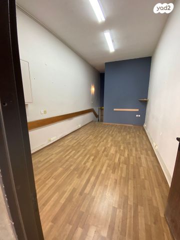 חנויות/ שטח מסחרי, כפר סבא