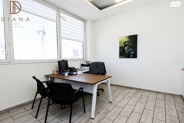 משרדים, גבעת שמואל