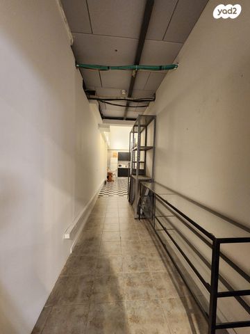 חנויות/ שטח מסחרי, כפר סבא