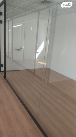 משרדים, אזור תעשיה, יבנה