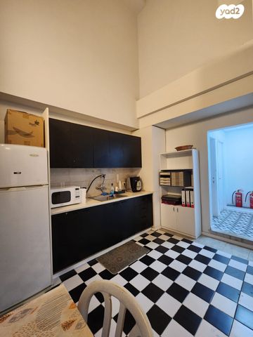 חנויות/ שטח מסחרי, כפר סבא