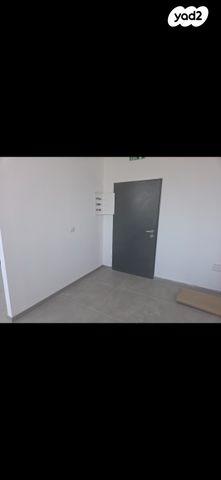 משרדים, עפולה