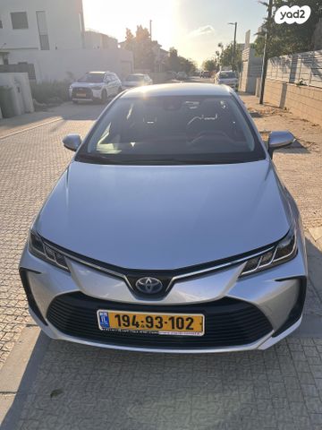 מודעת רכב טויוטה קורולה