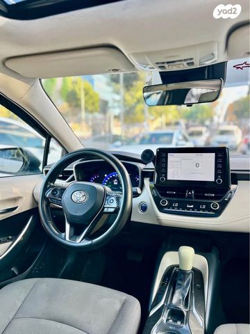 טויוטה קורולה