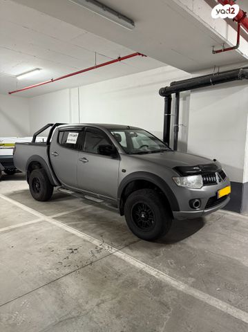 מיצובישי טרייטון / L200