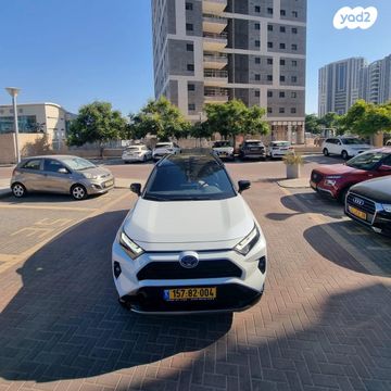 טויוטה RAV4