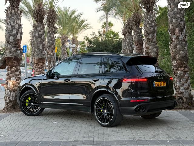 פורשה קאיין