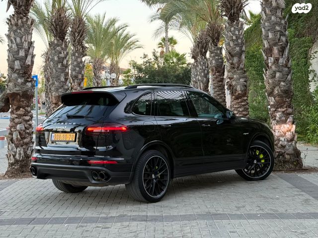 פורשה קאיין