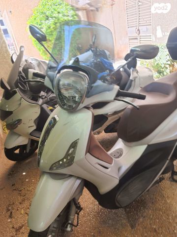 פיאג'ו בוורלי 350