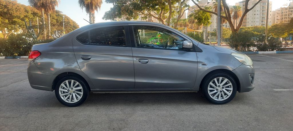 מיצובישי אטראז'