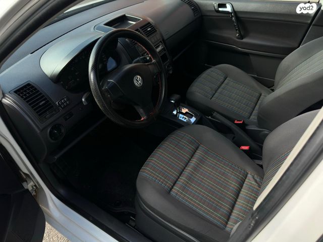 פולקסווגן פולו 