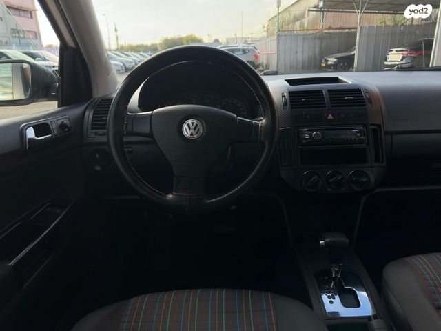 פולקסווגן פולו 