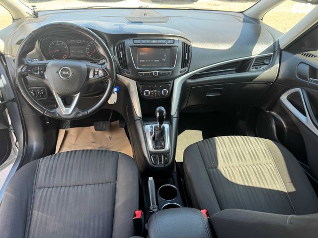 אופל זאפירה