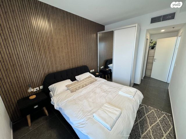 דירה, שדרות העצמאות 9, רוטשילד עצמאות, בת ים