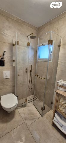 גג/ פנטהאוז, ארלוזורוב 38, רוטשילד עצמאות, בת ים