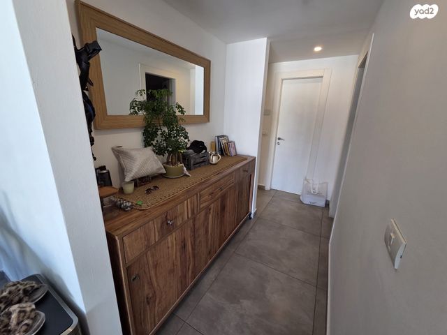 גג/ פנטהאוז, שרה אהרונסון 16, המרכז השקט / מרכז העיר, פתח תקווה