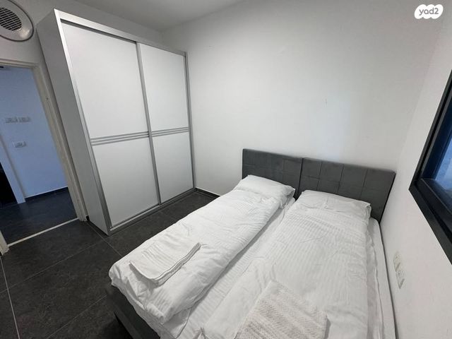 דירה, שדרות העצמאות 9, רוטשילד עצמאות, בת ים