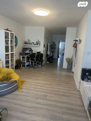 ז'בוטינסקי 40