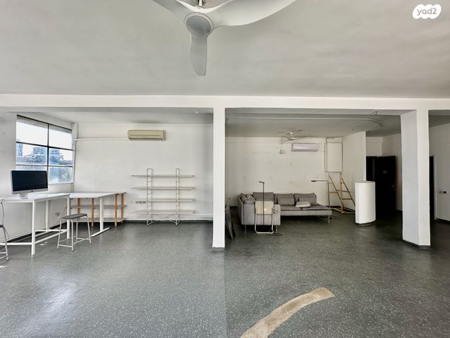 דירה, הרב יצחק ידידיה פרנקל 43, פלורנטין, תל אביב יפו