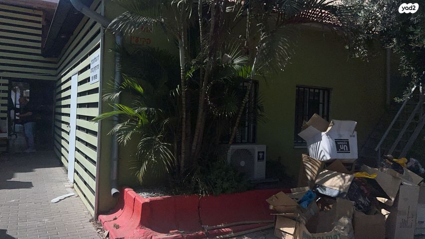 מבני תעשיה, יהודי פקיעין 2, בית"ר, יד שמואל, חדרה