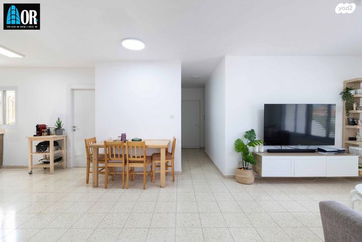 דירה, דרך ירושלים, שאר העיר, קרית עקרון