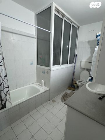 דירה, החולה, נווה יהושע, ערמונים, רמת גן