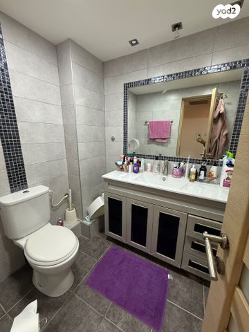 דירה, יגאל אלון, לב מוצקין, בנה ביתך, קרית מוצקין